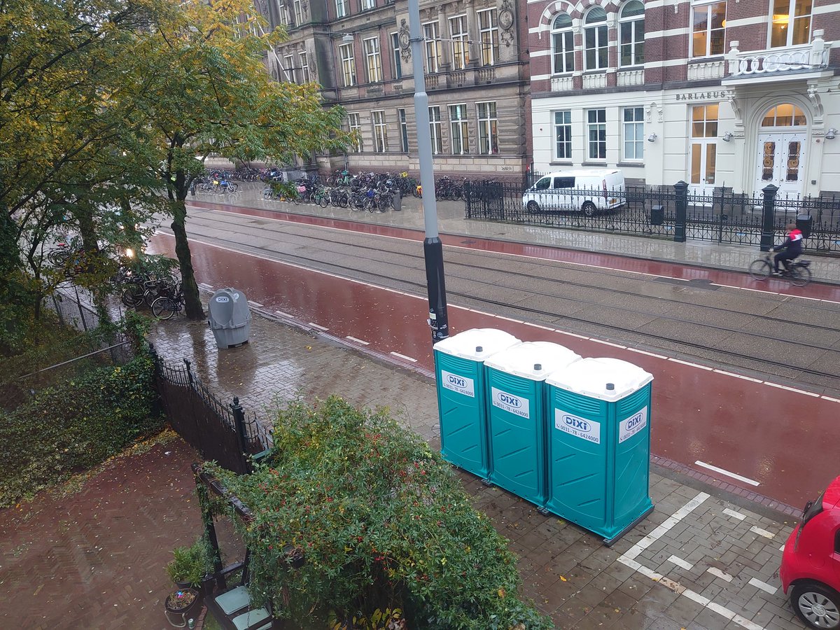 Dgoesplace's tweet photo. @webcare020 zojuist geplaatst thv Weteringschans 10 - waarvoor is dit en waar is de vergunning ? https://t.co/fPt5DT8XhR