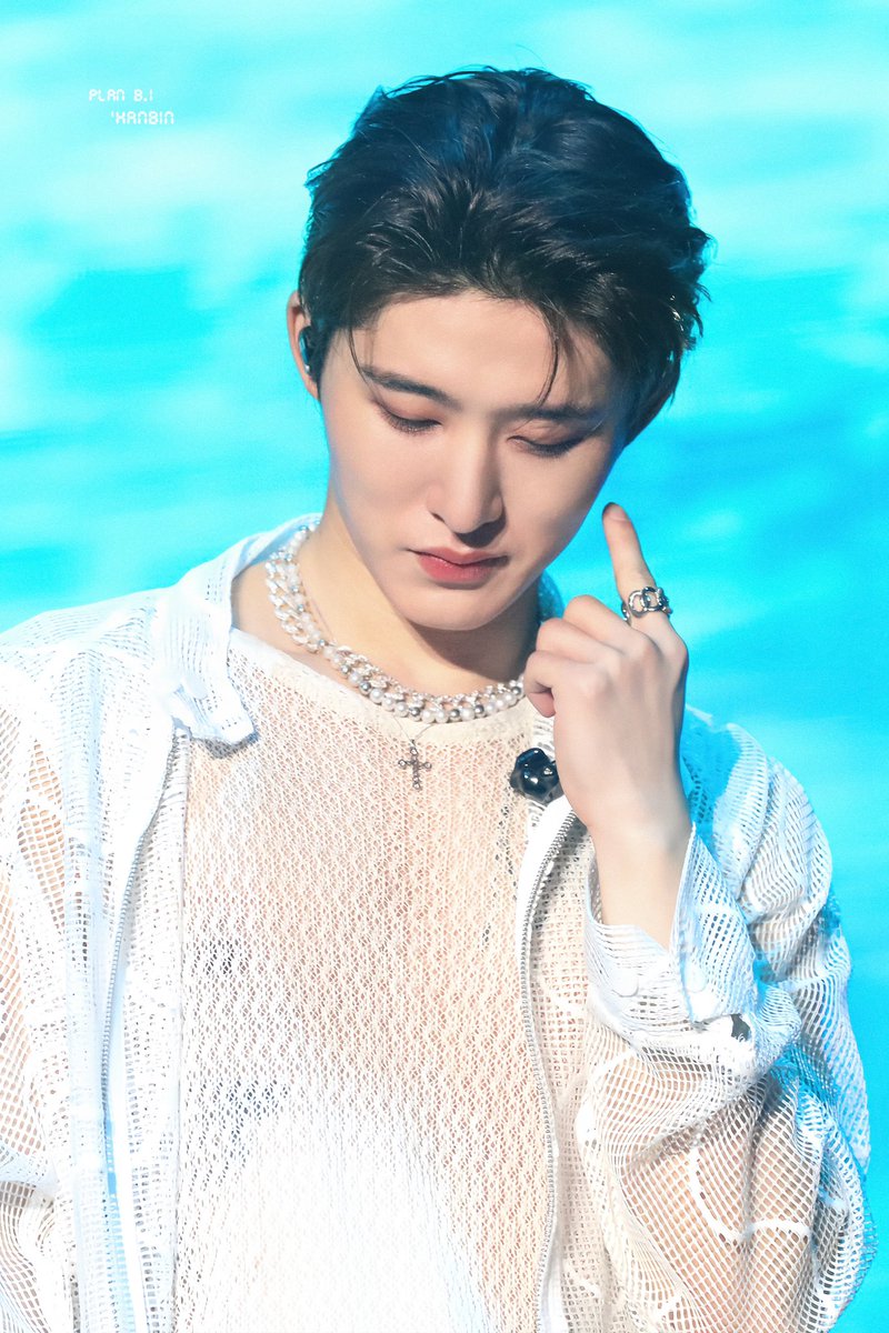 _PLAN_BI's tweet photo. 🩵🖤🫂 #비아이 #김한빈 https://t.co/ox9mJ36nP7