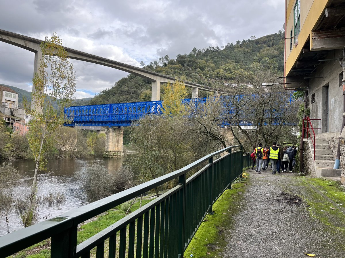 cienciaocruce's tweet image. Yesterday was a day of excursion to discover the awesome town of Os Peares and see the confluence of the three rivers: Miño, Sil and Bubal #digitalweek 🚶 🌳