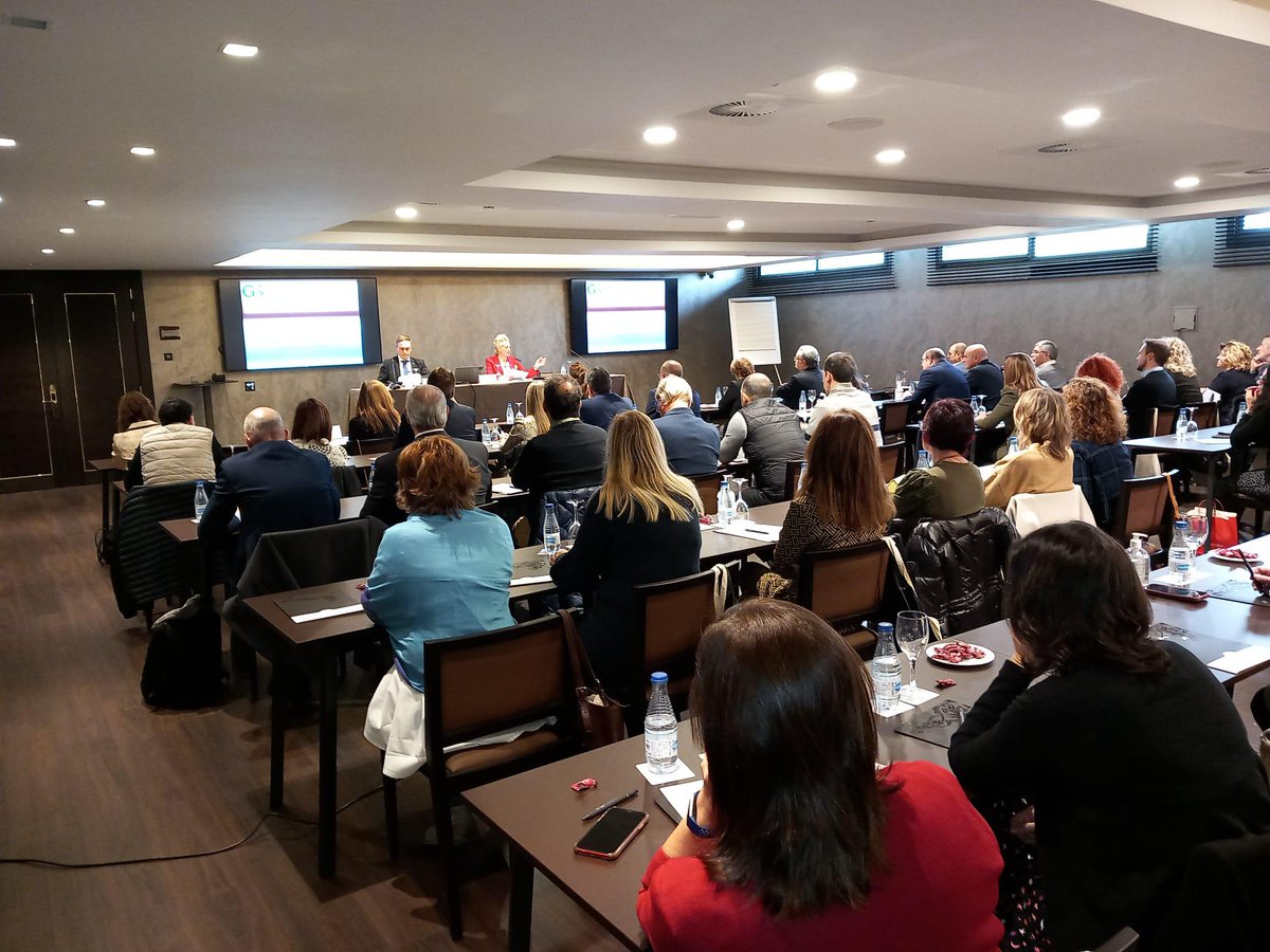 EmesaTic's tweet photo. Continuamos con las novedades #JornadaLaboralistas de #Navarra 2023.
Interesante mañana @GsNavarra:
▪Falsos autónomos
▪La nueva regulación de los trabajadores fijos discontinuos
▪Todo lo que necesitas saber sobre la Ley de Familias
▪Digitalización
@WKa3Software @klik_ticket https://t.co/x8LffmkQp5