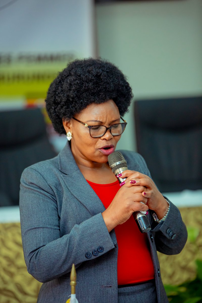 🚨It's Day 2 and the #RegionalWorkshop in Bujumbura Continues🇧🇮

Experiences from Kenya; -We note that women face challenges of; expensive politics , educational gaps and exclusionary tactics which undermine their participation in electoral processes.  #Yesto1325