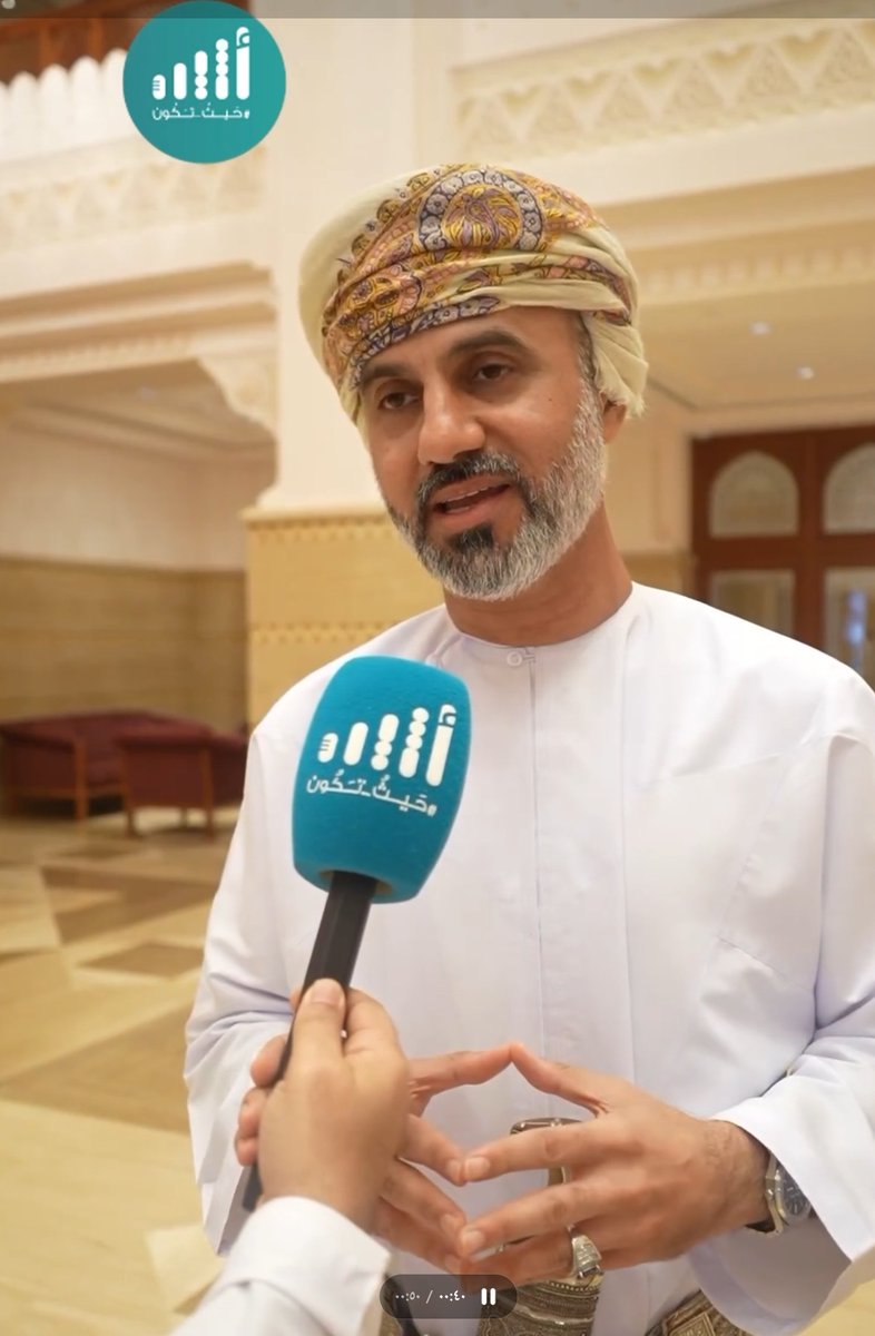 HSalalawi's tweet photo. 🌿استغرب من الهجمة التي يقودها البعض تعليقاً على فوز سعادة الشيخ خالد بن هلال المعولي برئاسة مجلس الشورى فأقول؛ أولاً الرجل كفاءة نادرة تليق بهذا المجلس الذي يمثلنا جميعاً وثانياً هو منتخب بأغلبية الأصوات ولم يكن معيناً بقرار من خارج المجلس بالله عليكم أين الخطا؟! أم أن ثورة الحسد من النجاح قد اعمت البصيرة🌿
