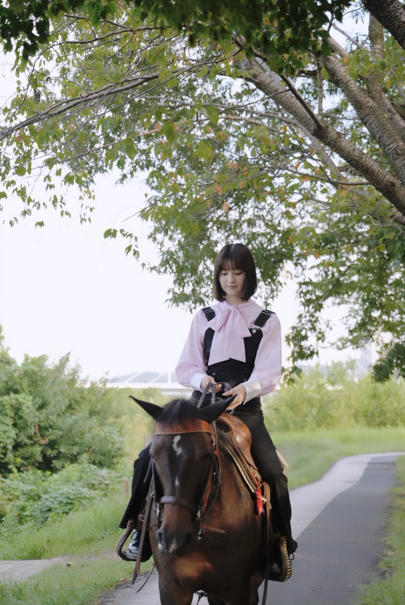 felonyrose__n's tweet photo. 楽しくてたまらなかった乗馬🐎💨

【ファンクラブMovie】にて前編をお届けしておりますので、是非ご覧ください！
https://t.co/URE9ki7iLP https://t.co/h4PhrR20cG