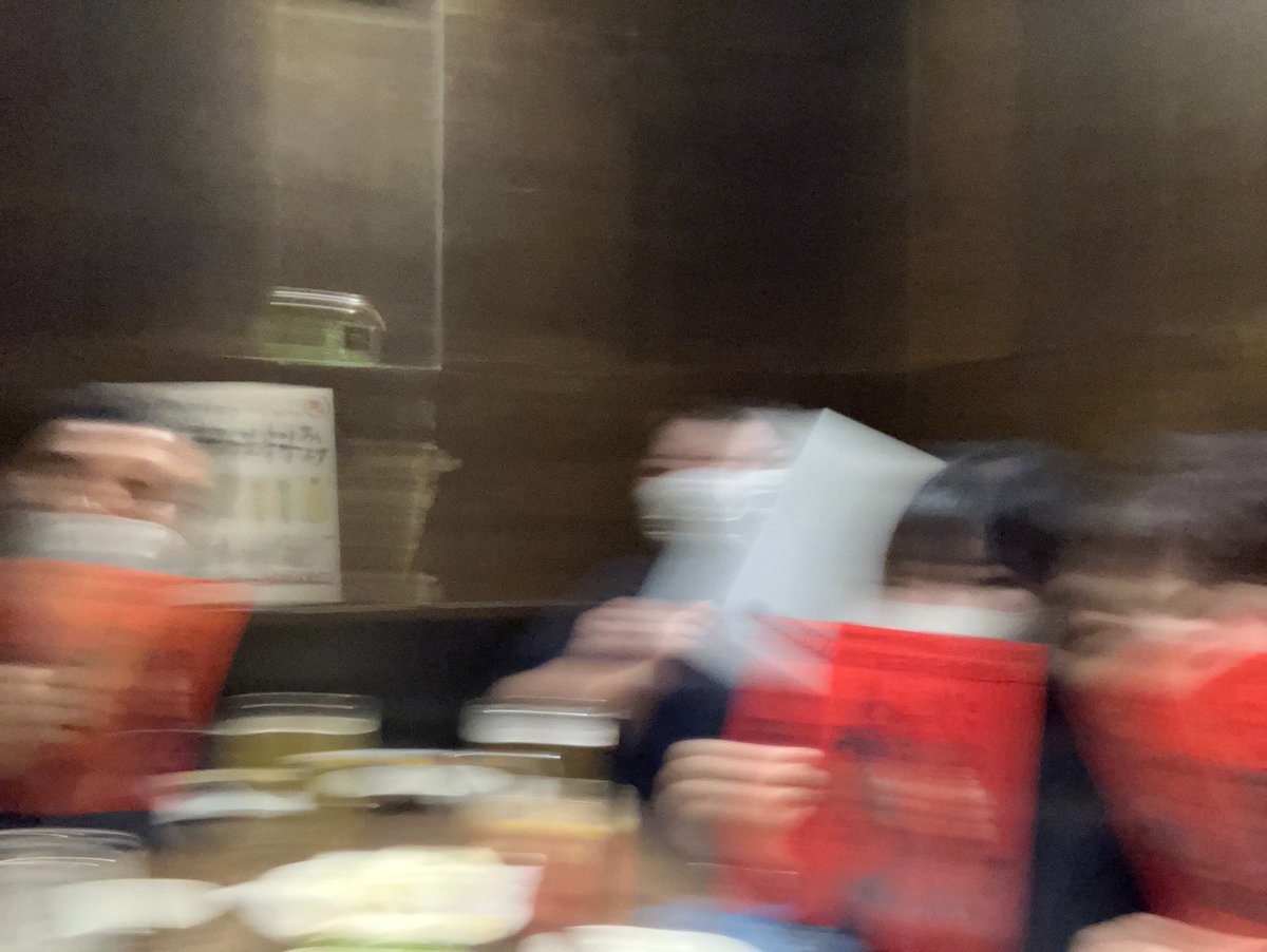 deadcell11's tweet photo. ただいまオフ会中🍻 https://t.co/FdazvSC0lr