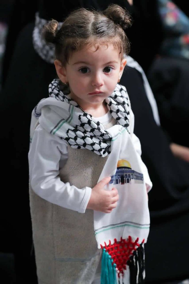 “Do not fear, I am with you; I hear and I see.”

-Al Qur’aan [20:46]