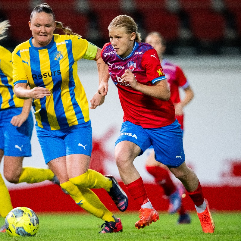 HelsingborgsIF's tweet photo. 🇸🇪 | Alma Larsson, som gjort fyra mål på nio matcher i damernas divison 2, är en av 28 spelare som förbundskapten Lovisa Delbys tagit ut till F16-landslagets samling på Bosön 23-27 november.

Vi säger grattis till Alma och önskar stort lycka till!