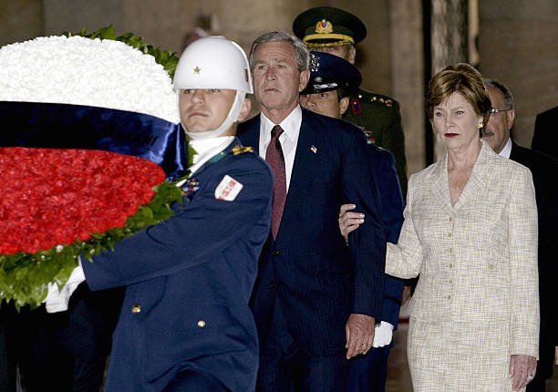 Başkan George W. Bush Anıtkabir'de, 2004. #Atatürk #GeorgeWBush