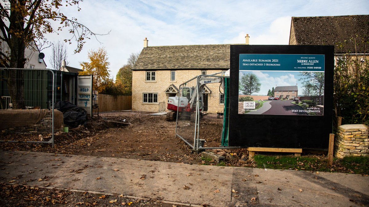 We're thrilled to be delivering this £2.5m programme on behalf of @DefraGovUK which is backing #ACRENetwork Rural Housing Enablers who will work with #rural communities to secure small scale #affordablehousing schemes that fit in with the local area READ: acre.org.uk/shared-press-r…