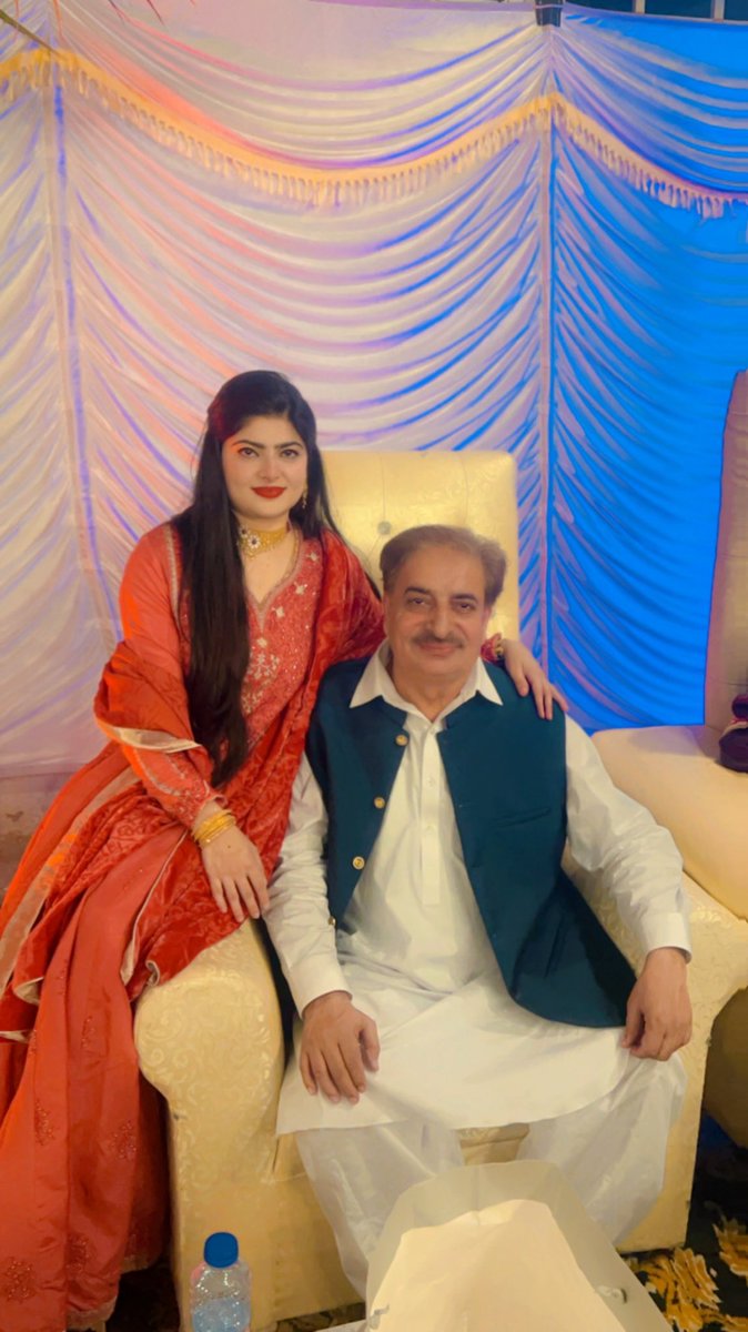 A father teaches his daughter how to love and be loved ❤️Thankyou baba  for making me the person  I am today and being an incredible father who taught me the valuable life lessons and been the pillar of support always. May the blessings of God always be upon you Ameen.