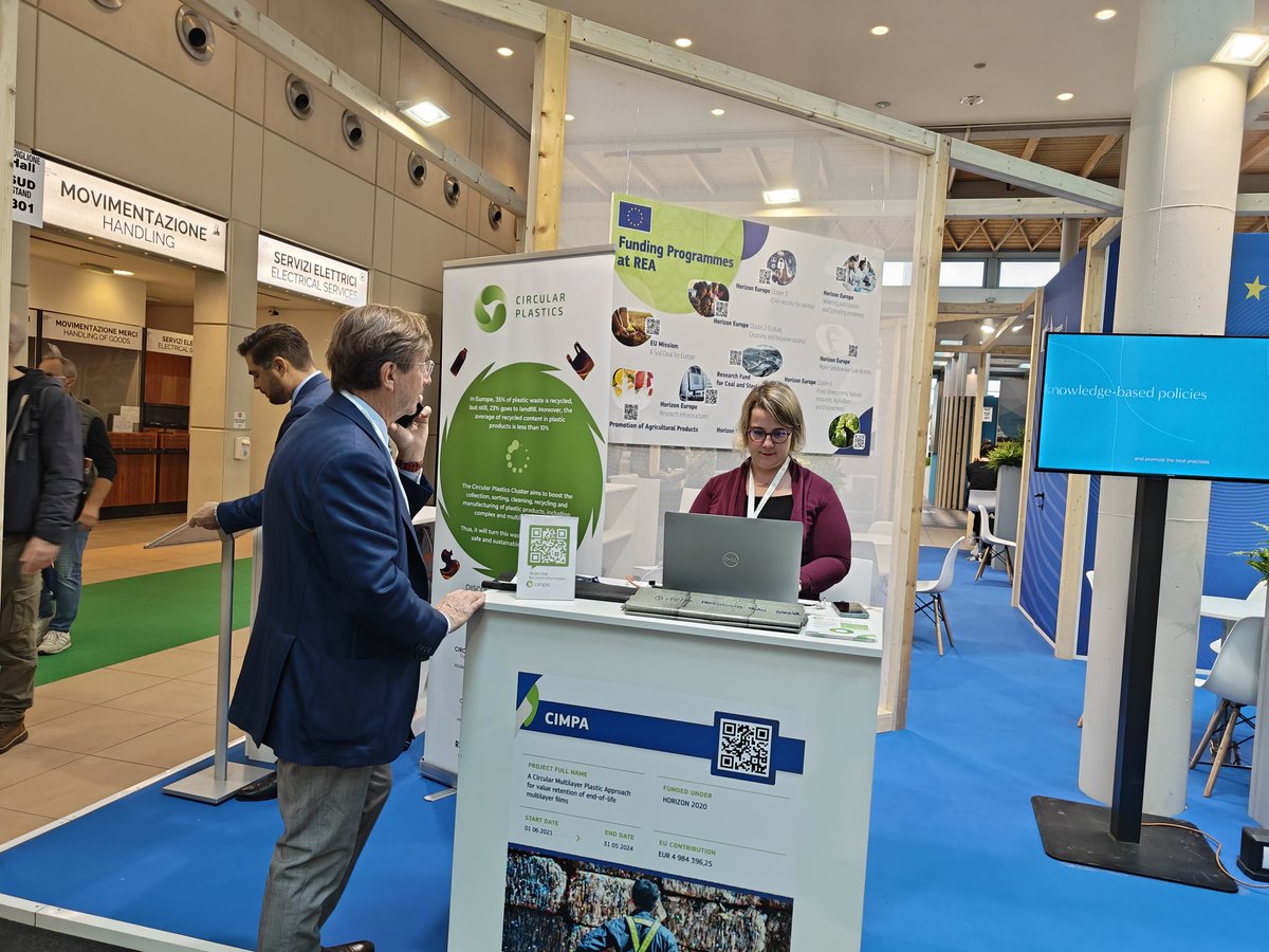 Welcome to the EU stand at #Ecomondo Day4 w/@biovoices 🖋️🤓@CIMPA_Project ♻️ @sol_rec2 ♻️@BlueRevEU 💦 @E_Achilleos @EUgreenresearch