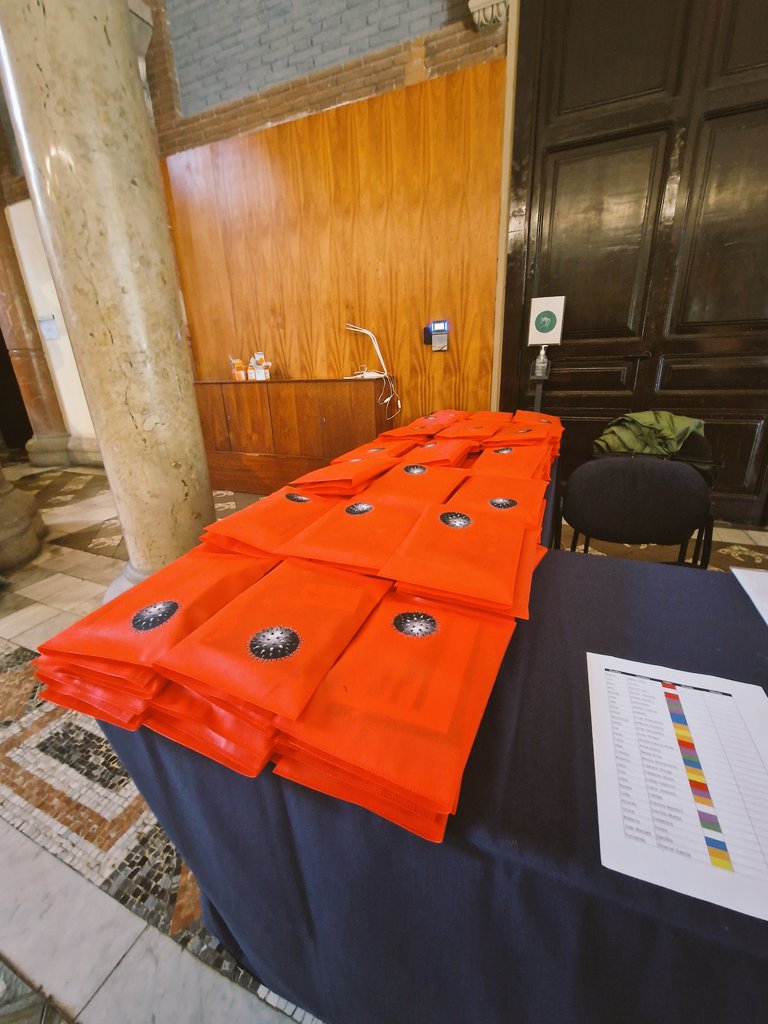 BcnVih's tweet photo. #JornadasVIH2023
💪🏻 Tot a punt per a les VI Jornades #VIH a #CasaConvalescència avui a les 16h. 
👥 Inauguren @ToniTrilla @jmcampis i @JMallolas @hospitalclinic @BcnVih https://t.co/9oMESSgU46