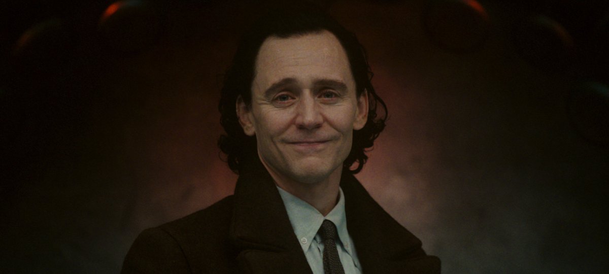 WatchmenID's tweet photo. Puas dengan #LokiSeason2!
Bener bener dibikin merinding dengan final part-nya di episode 6 ini, epic moment plus visualnya cakep banget, bikin Loki Season 2 ini jadi salah satu series terbaiknya MCU 🤯
Finally Loki nemuin Glorious Purpose-nya guys!  

Selain openingnya yg sempet bikin ngakak dikit, endingnya yg epic, dilengkapi scene lainnya yg bikin kita jadi tau kayak apa Nexus Event-nya Sylvie, Ceritanya Mobius yg bikin 🥺, lihat Buku TVA jilid 2 serta ga ketinggalan juga ada reference ke film MCU sebelumnya dengan mention Variant “He Who Remains” 👀

Lets go kita bahas last episode #LokiSeason2 ke channel discord kami  🔽
https://t.co/dPTeT8pKss