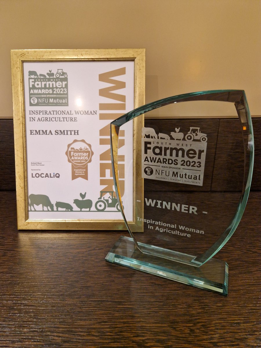 Emmlous82 tweet media