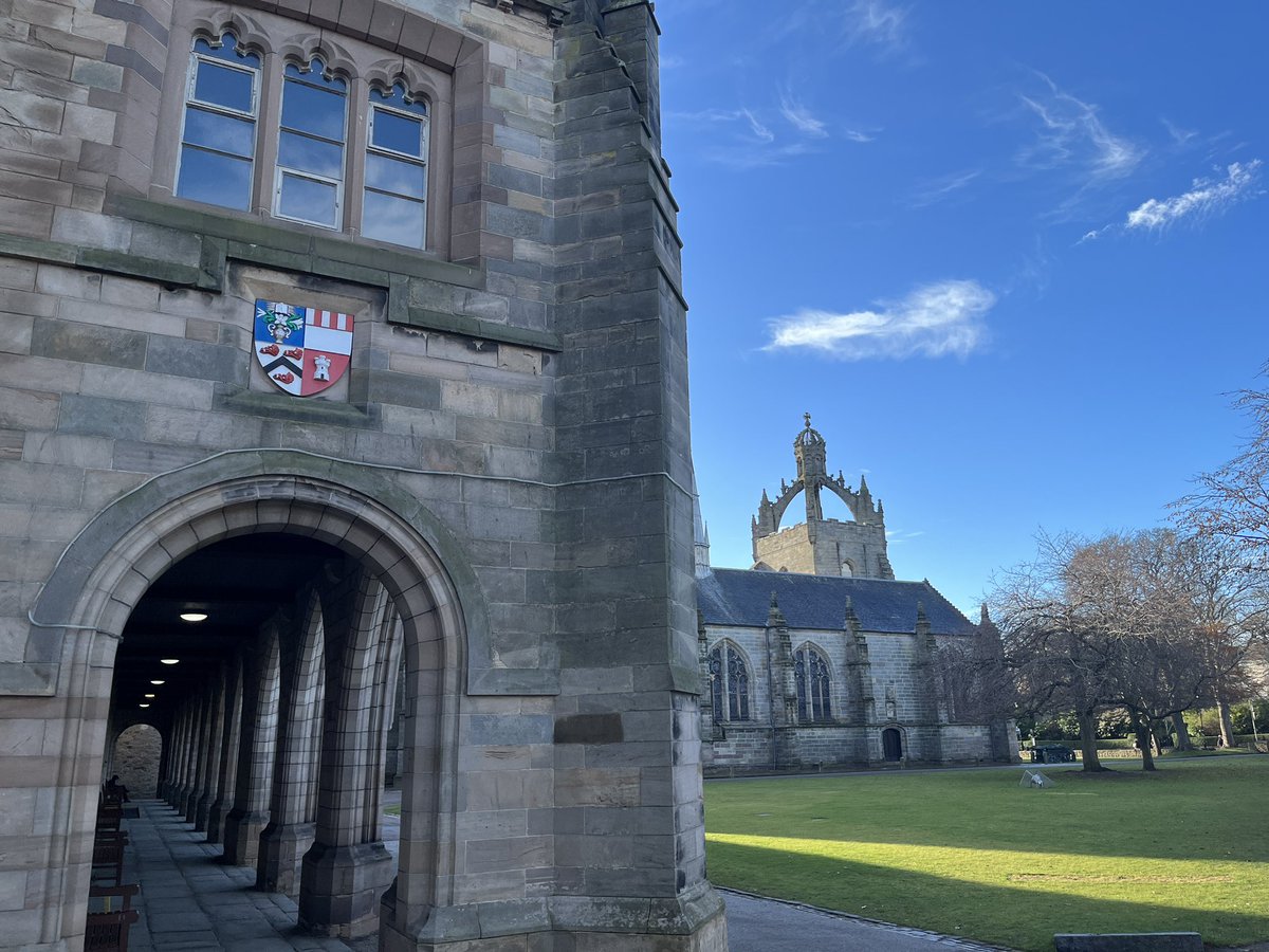 maclaren_29's tweet photo. @aberdeenuni in the autumn sun ☀️ 🍂 https://t.co/BoiHw3LGWQ