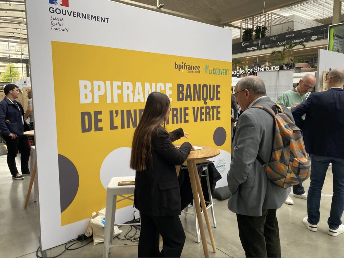 JulienNoronha's tweet photo. .@Bpifrance était partenaire de l’édition 2023 du #MeetUpGreentech, le rendez-vous annuel de tous les acteurs de la #greentech française, organisé par @Ecologie_Gouv, avec @AgnesRunacher.
Un temps fort au service des entreprises pour créer des opportunités de développement commercial, auquel nous avons participé aux côtés des startups de la communauté du #CoqVert comme Pixel IQ - CRM, @Energy_Mob, Grafik Plus ou @Ecollant_
En tant que banque du #climat et de l'#industrie verte, nous soutenons les entrepreneurs de la greentech partout en France.