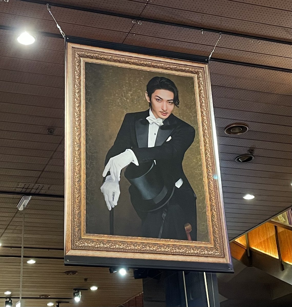 green_verbena's tweet photo. 帝劇にLUPIN観に来てます。ただいま幕間。なんていうか、帝劇版宝塚の古川くんトップお披露目公演といった感じで愉快です。 https://t.co/U3PsSFZD8Z