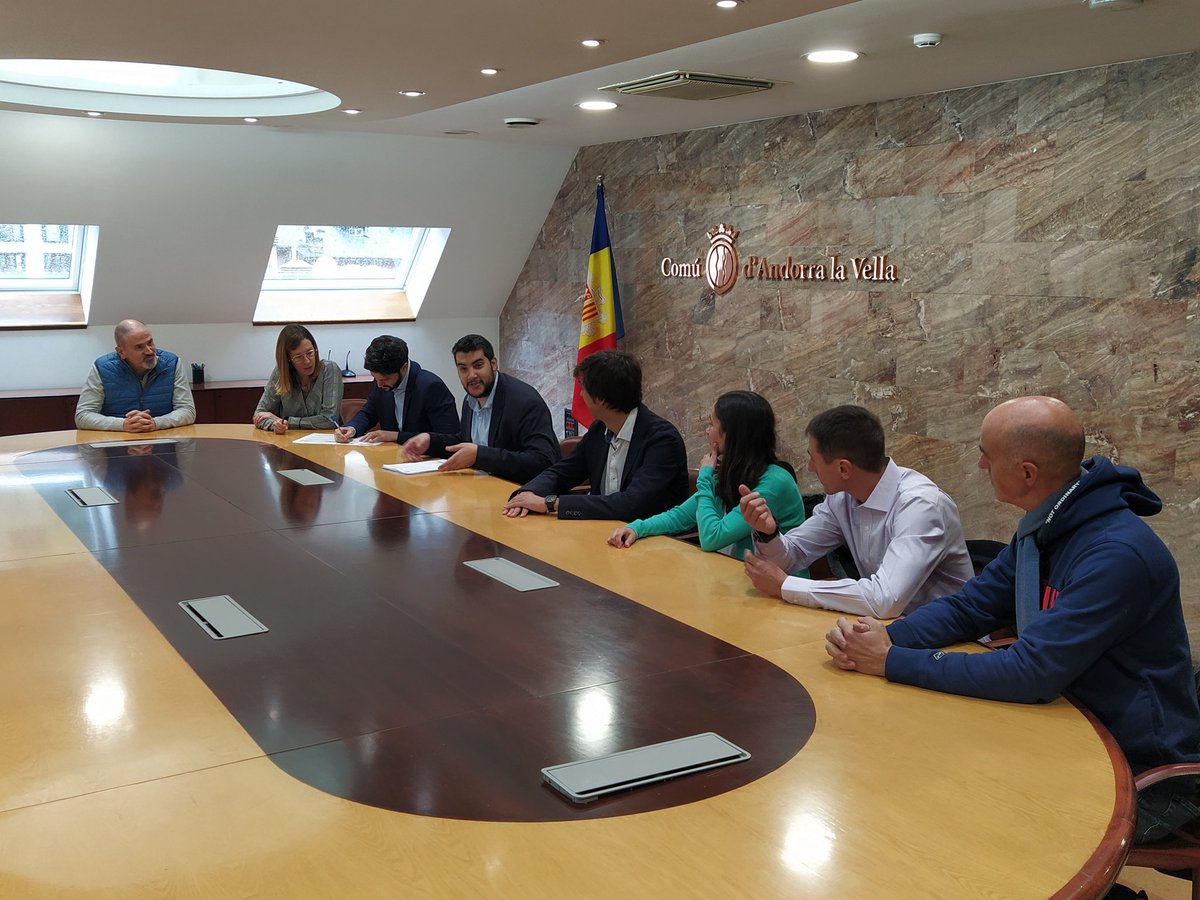 La llista del @PSAndorra, @som_Concordia i #Somveins a @AndorraCapital inclourà la consellera Meritxell Pujol. @SER_Andorra