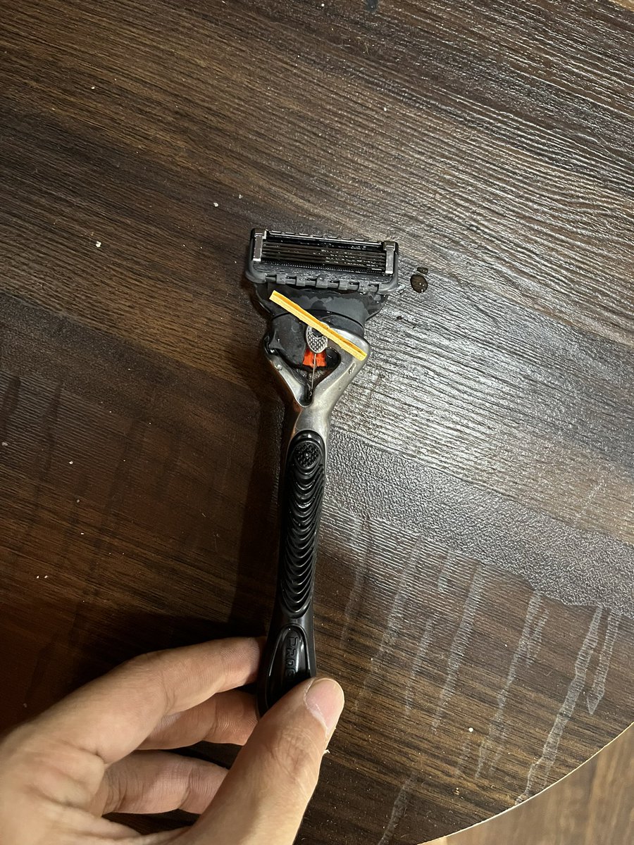 divyalimbasia's tweet photo. @GilletteIndia not been even a month and this comes off. Any way to get this replaced? https://t.co/pKhAzTEXPD