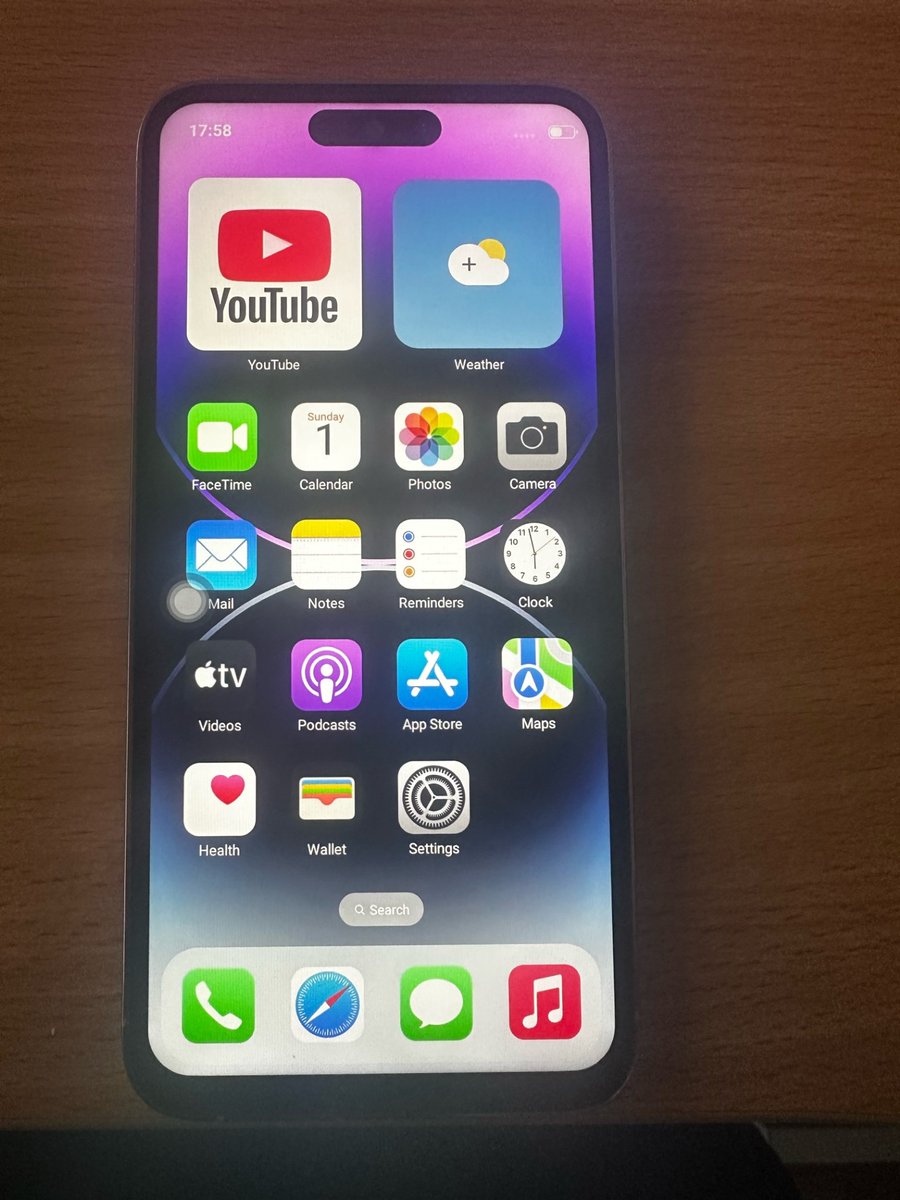 squires_99's tweet photo. Post for awareness and a warning to others
I ordered a new iPhone 15 pro max from Sky. I received a delivery on the 25/10. On opening saw an iPhone 14 pro max in the box which subsequently turned out to be counterfeit- Sky have done Nothing but fob me off @AppleSupport @skytv https://t.co/t56Rdd2BfJ