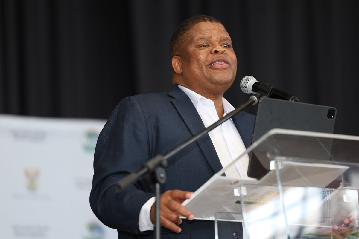 fsgov's tweet image. Water will reach your taps by March 2024. Sterfontein dam refurbishment is complete &amp;amp; Fikapatso dam refurbishment is at 92% completion. 25 million rand was spent with an additional 20 million being made available to complete the project. #tmsocialcompactimbizo #LeaveNoOneBehind