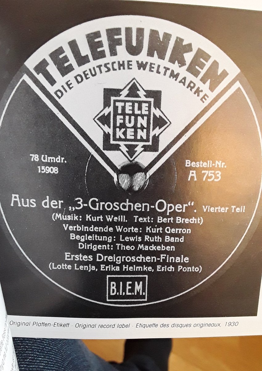 I had no idea these guys were my label mates...

#lottelenya #kurtweill #bertholdbrecht #erikahelmke #erichponto #dreigroschenoper #berlin #cabaret #telefunken #78rpm #vintagerecords #weimar