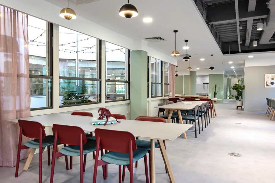 BlueJelly_'s tweet photo. Working closely with IWG we created a workplace that met the high global standards that Regus and Spaces aim for in an accelerated timeline of just 6 weeks. Read the full case study here - https://t.co/Q20fCkIrEO
#WorkplaceDesignandBuild https://t.co/3jQvX0AJpi