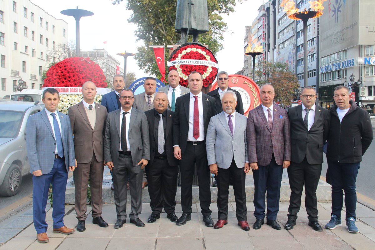CUMHURİYETİMİZİN KURUCUSU ATATÜRK’Ü 85.YILINDA SAYGI VE ÖZLEMLE ANDIK Konfederasyonumuz Birleşik Kamu-İş, Gazi Mustafa Kemal Atatürk’ün aramızdan ayrılışının 85.yılında Sıhhiye Zafer Anıtı’na çelenk sunumu gerçekleştirdi. Sıhhiye’deki Zafer Anıtı’nda tören saat 9.05’teki sirenle…