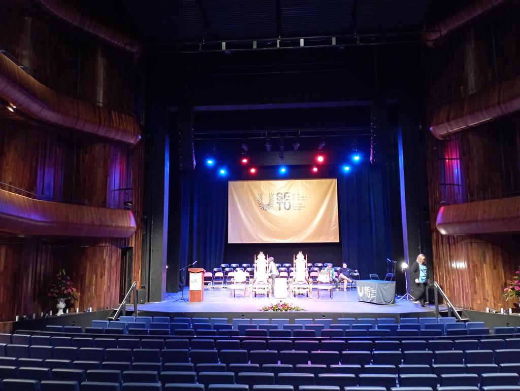Calm before the storm. Stage is set for <a href="/SETUIreland/">South East Technological University</a> graduation in the stunning <a href="/wexfordopera/">WexfordFestivalOpera</a> house. Best of luck to all graduands today.