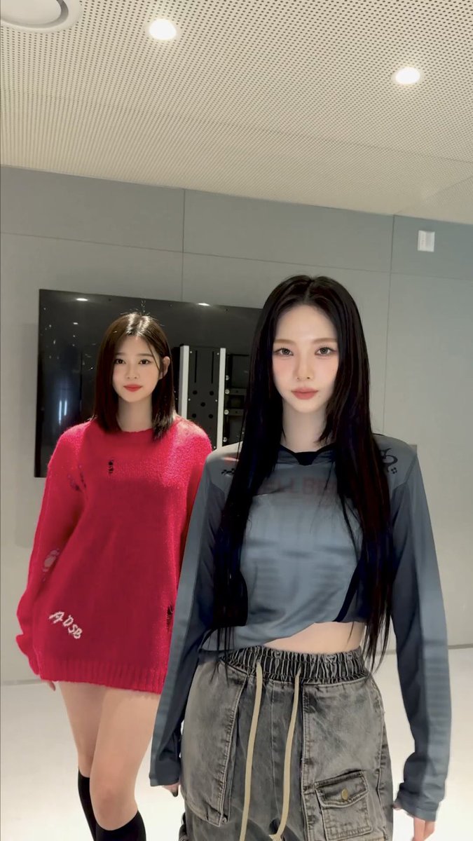 수상할정도로00년생이랑잘어울리는여자