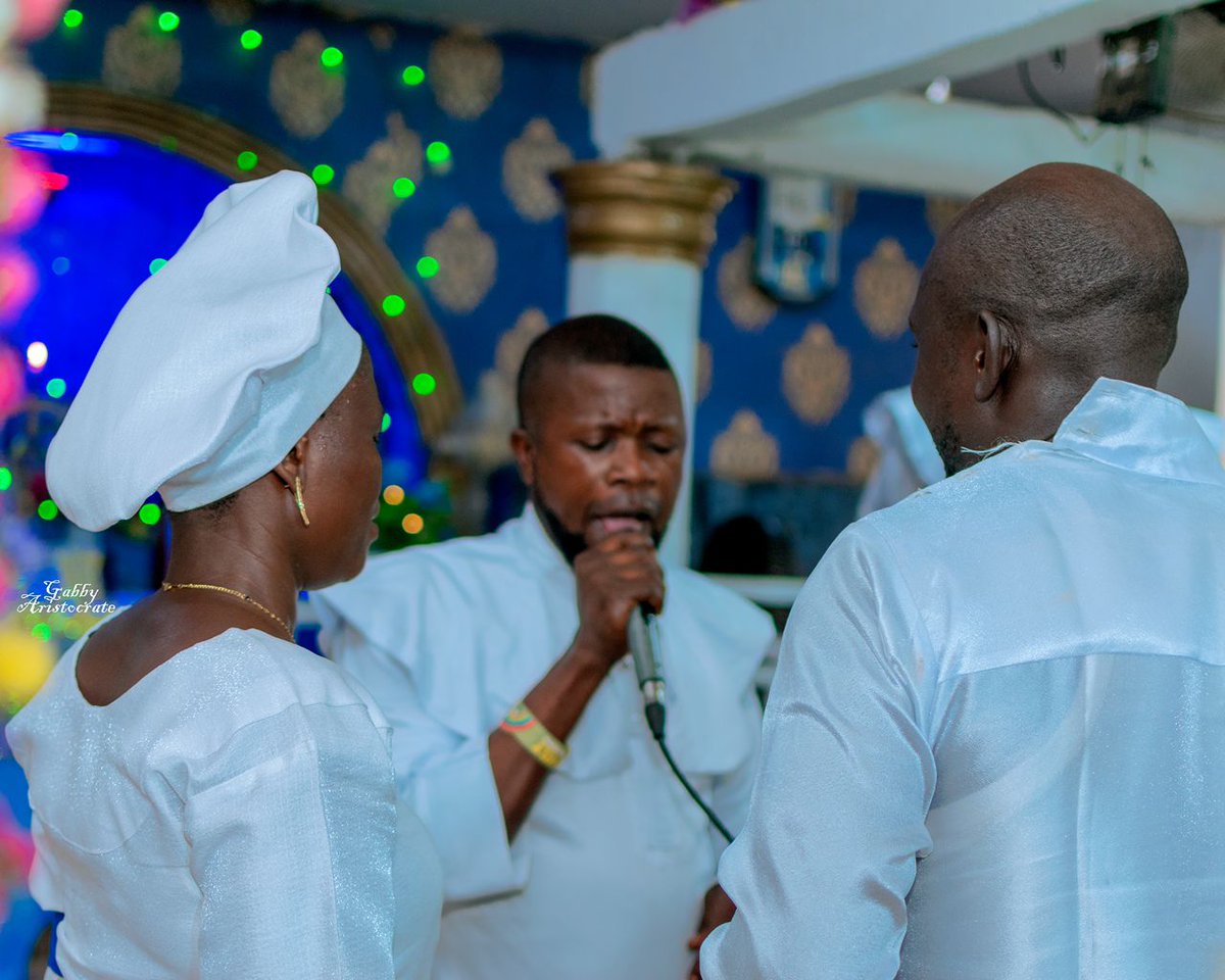 This is  what i do music is my life  pls patronize me in ur next occation   08111811664