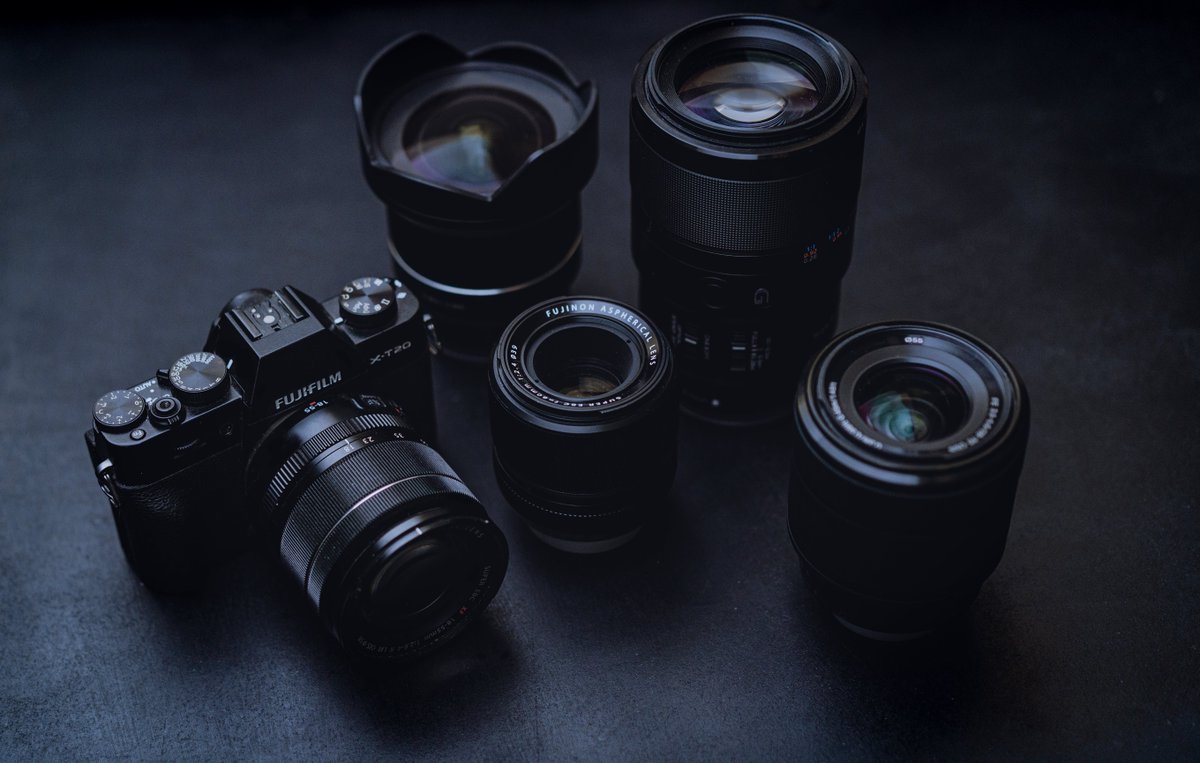 AskChrisR's tweet photo. My baby goes with me everywhere to capture all the #moments! 😉 #phptgraphy https://t.co/It16WDiwvN