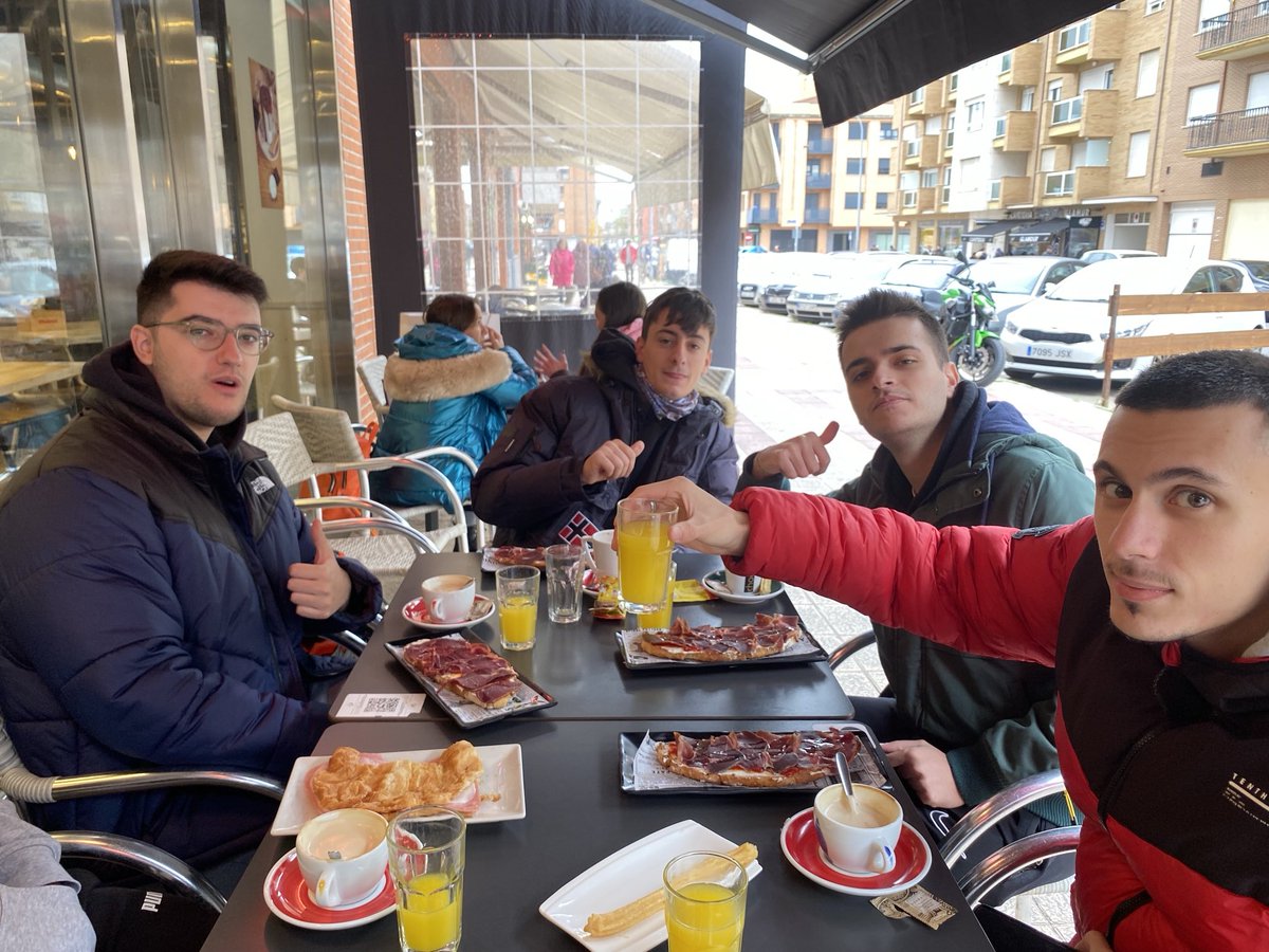 Preparando los playoffs de la ⁦<a href="/LEAmateur_/">LEA</a>⁩ 

Seguimos sin saber quien juega todavia