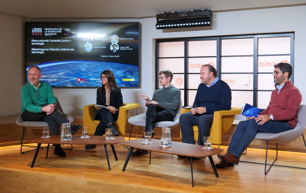 Ahora en directo 👉🏻 Mesa redonda: Sociedad, poder y tecnología #BEE2023

🎙<a href="/anemirenibanez/">Ane Miren Ibañez Zugazaga</a>  - <a href="/bilbao_udala/">Bilbao [Udala - Ayuntamiento]</a> 
🎙 <a href="/jlekube/">Joseba Lekube</a> - <a href="/Teknei/">Teknei</a> 
🎙 <a href="/guillermo_otano/">Guillermo Otano</a>  - <a href="/ALBOANongd/">Alboan</a> 
🎙César Said Rosales Torres - <a href="/IDB_Lab/">IDB Lab</a> 
🗣 <a href="/AusinTxetxu/">Txetxu Ausín 🇵🇸</a> 
📍 <a href="/BBK_Kuna/">BBK Kuna</a> 

🔗 youtube.com/live/3bWwBly4v…