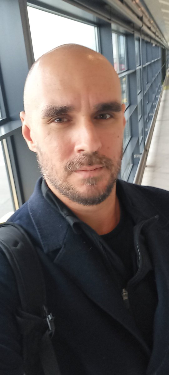 Helblinde tweet media