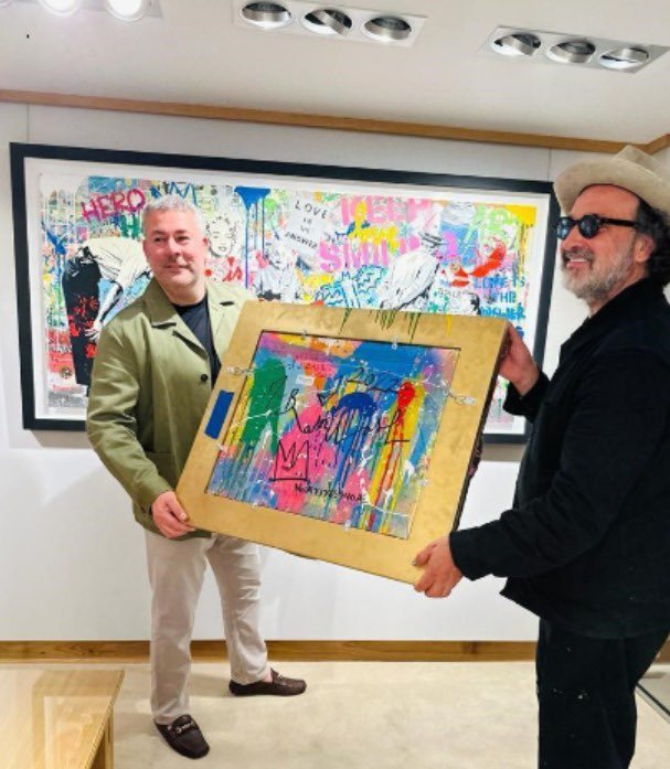 Final #MJBall23 AuctionLot! Specially commissioned #MrBrainwash original signed by the artist on the back.The front of the piece will be revealed on the night which we are very excited about. “Mr. Brainwash is a force of nature. He’s a phenomenon” Banksy)
#banksy #streetartists