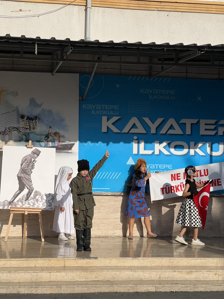 basakkaris's tweet photo. Atamızı Saygı,Minnet  ve Hasretle Anıyoruz #sensiz85yılözlemle @IlokulKayatepe https://t.co/xQn5mh5rIA