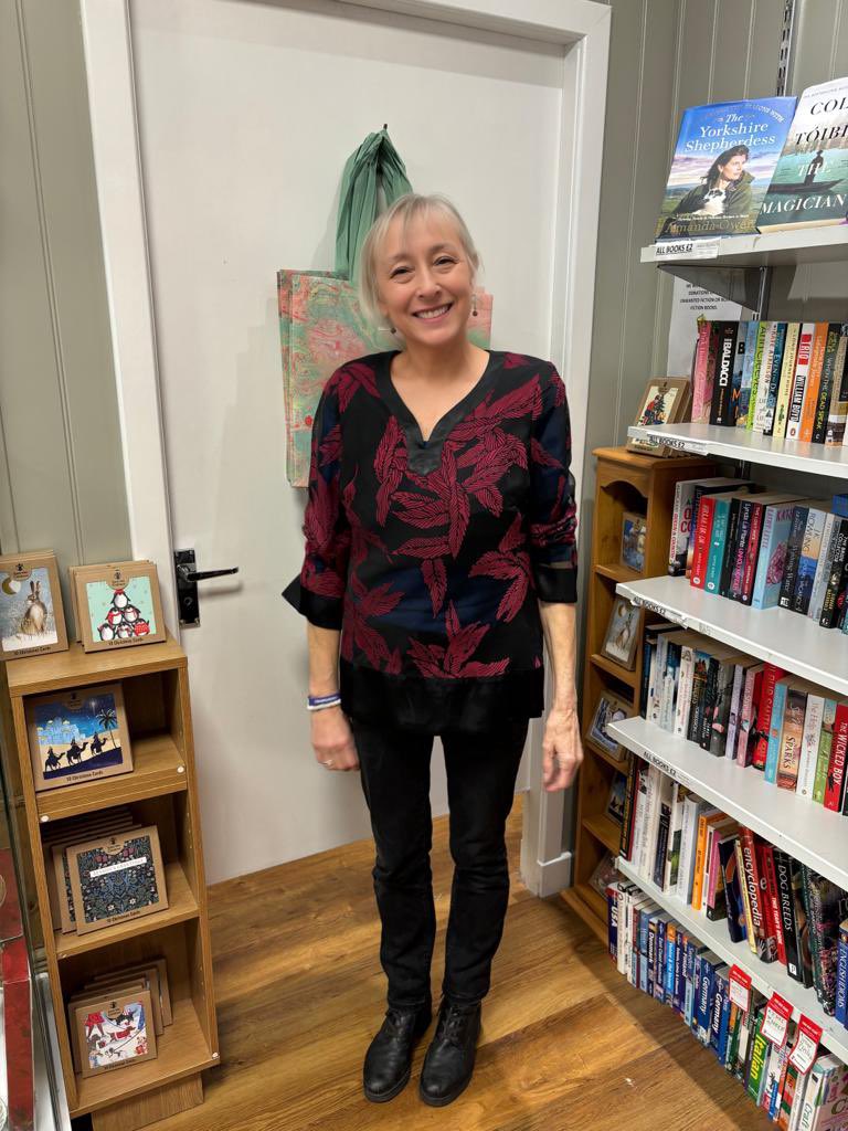 SavePeebles's tweet photo. Something a bit different for you today! Our stunning in house models are here to show you just a tiny selection of the super duper outfits we have to spice up your Autumn wardrobe. We have a lovely changing room too. So pop in soon. We can’t wait to see you #fashionmakeover ❤️ https://t.co/wSWK0nr1xp