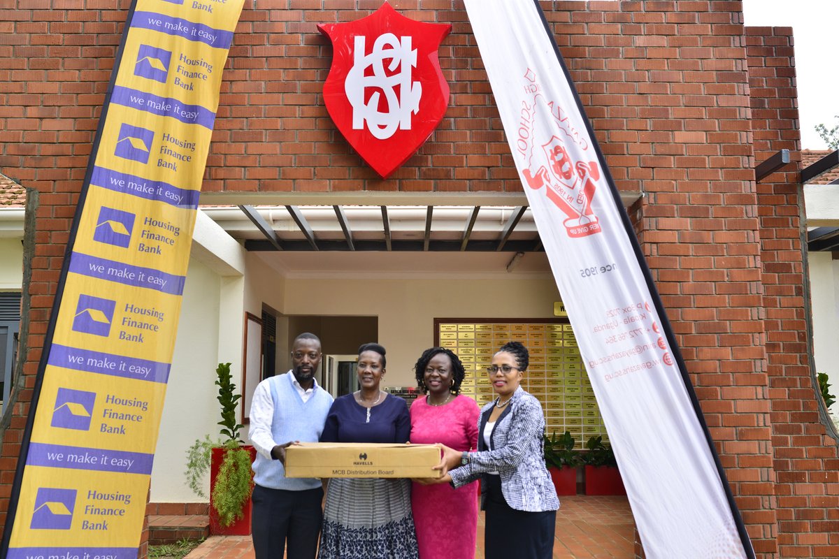 PeaceAyebazibwe's tweet photo. This morning, I handed over waste bins to @gayazahigh  as part of Housing Finance Bank’s continued commitment to driving environmental sustainability through proper waste management in our communities.

However, this donation goes beyond this single aspect as it symbolizes the Bank’s holistic approach that encompasses fostering a culture of responsibility and environmental consciousness among future generations in addition to its efforts in enabling sustainable home ownership and financial independence.
#WeMakeItEasy