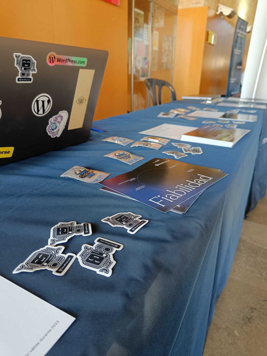 aaronfc's tweet image. Ready for my first WordCamp. Let&apos;s have some fun!😍 

#WCVLC23 #WordPress #automattic