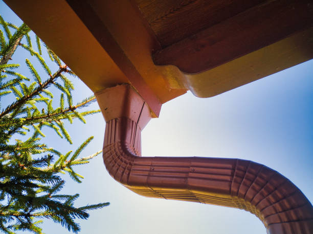 pcofnjcorp's tweet image. Gutters play a crucial role in diverting rainwater away from your home&apos;s foundation and preventing water damage. Regular gutter maintenance is key to their effectiveness. #GutterProtection #PremiumContractorsNJCorp