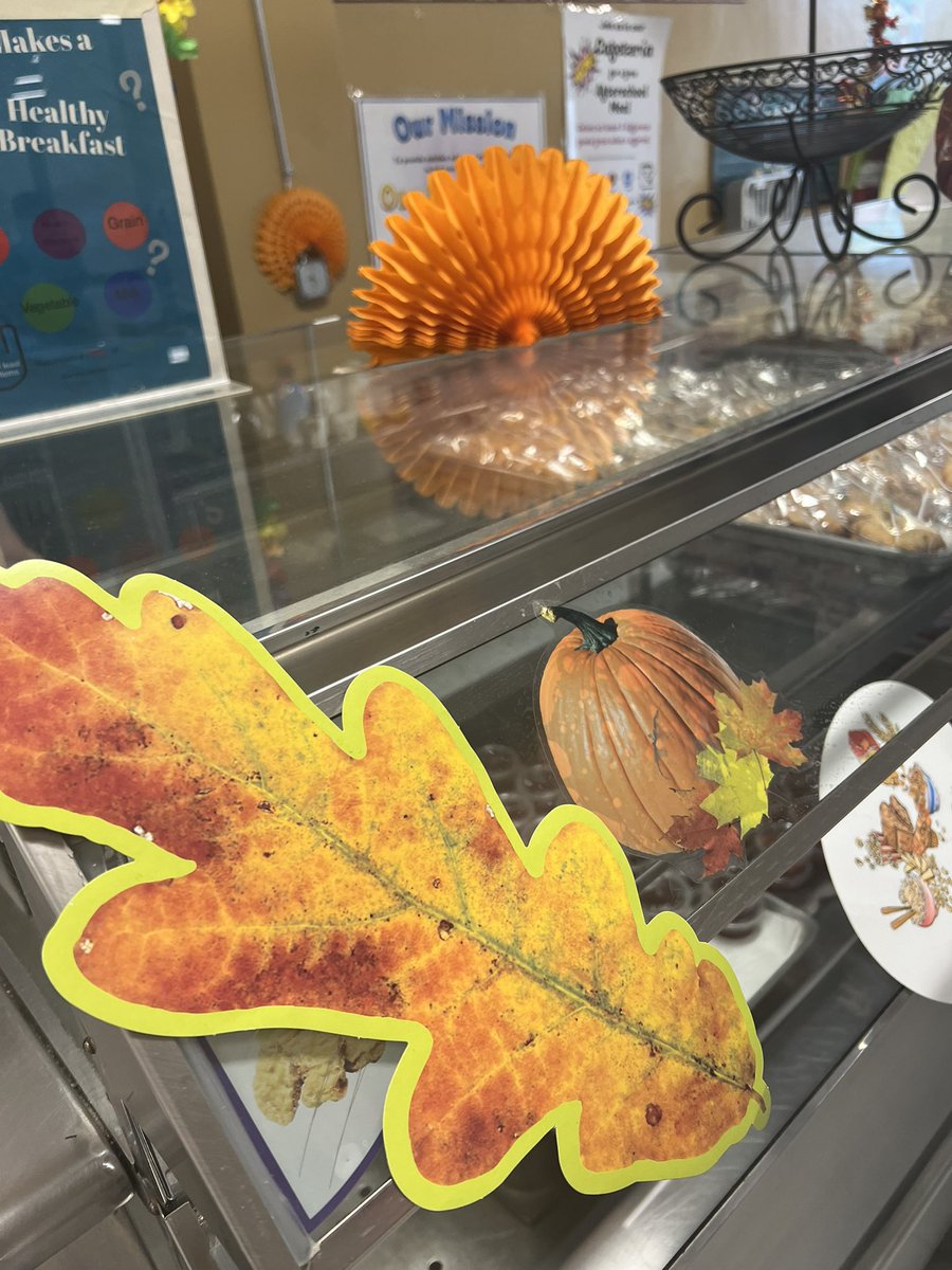 rosalesflorEP's tweet photo. #ReviveRebuildRestore ๐ค ๐ฆ๐ ๐ #Grateful for our wonderful Panther Cafe team serving a delicious Thanksgiving meal ๐ ๐ฆ๐ค ๐ #Grateful for these friendships ๐๐ค#breakingbreadtogether ๐ค ๐@cynsationalcynd @Abuhemaid1 @LizEspi59750056 #episdgradcoaches https://t.co/CwkdfDoLFG