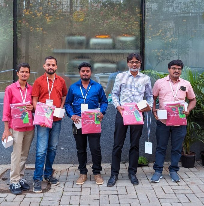 sminfo3's tweet image. Team at #Solidwork 2024 launch event at Taj Yeshwantpur