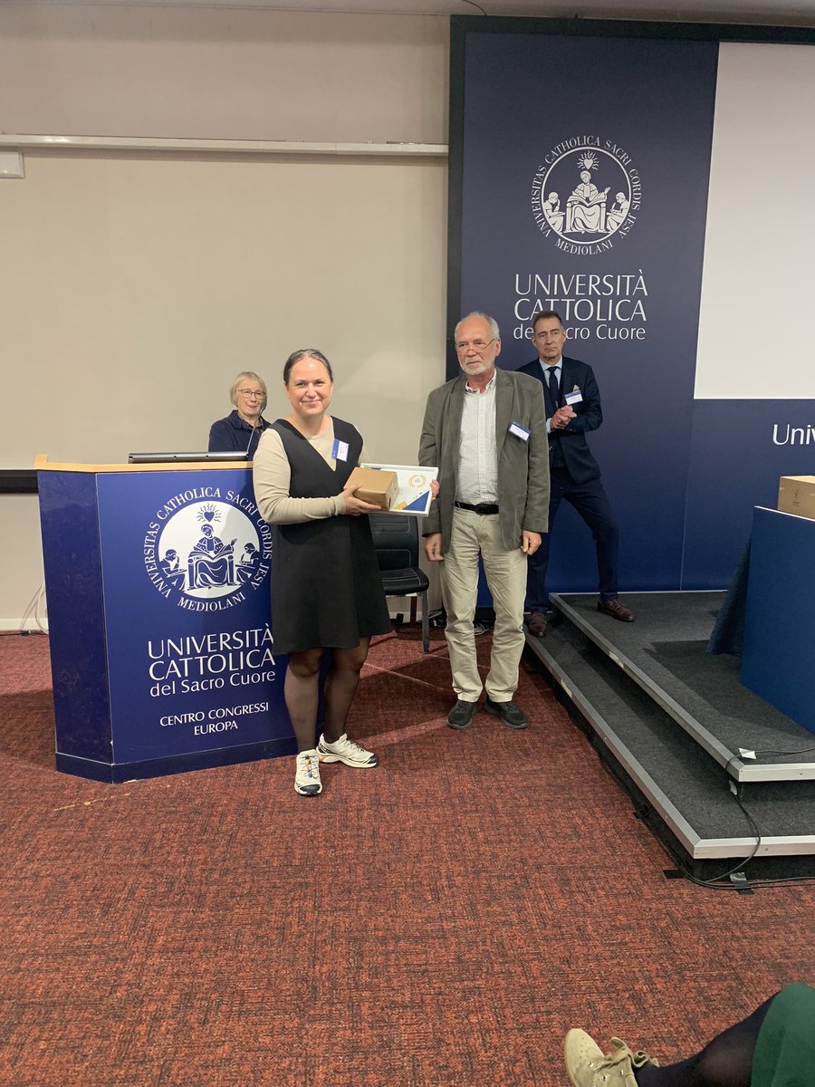 IMACConsortium's tweet photo. Congratulations to Duncan Gilbert and @Karenlwind for receiving the Best poster Awards at #IMACC2023 - so well deserved 👋😊. A big thank you to the award committee, @MarianneGuren, Anders Johnsson, and Per Nilsson. https://t.co/lvFy5AexVK