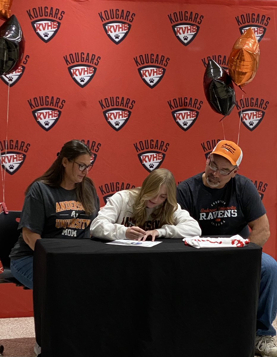 banditselite's tweet photo. Congratulations to Sara Erb on her signing to continue her academic and softball career at Anderson University! Coach Holloway is definitely getting a great athlete and great teammate! Keep up the hard work Sara!! https://t.co/vZwkxOHCL3