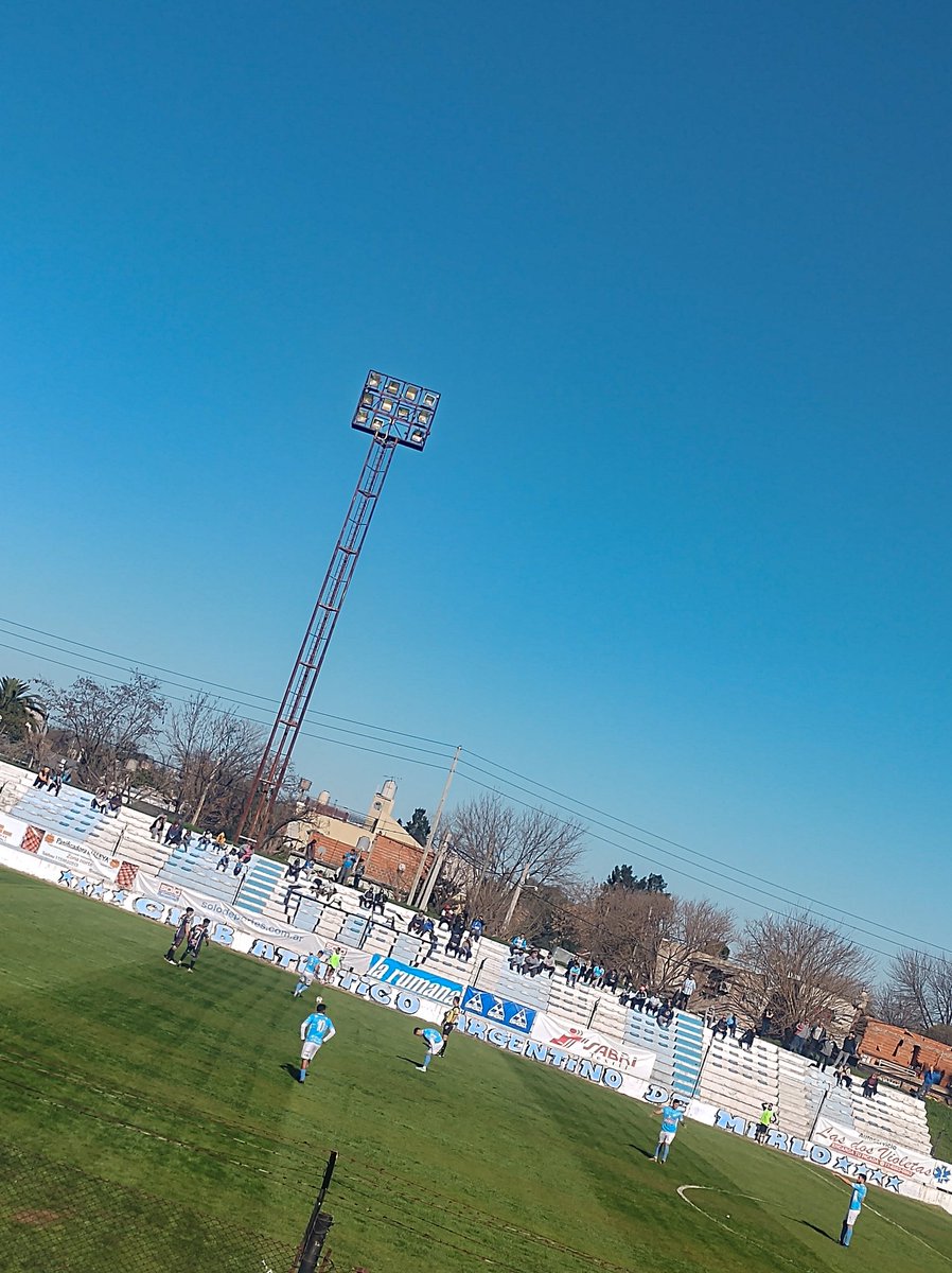 groundspotters's tweet photo. #FloodlightFriday
🏟️ Estadio Juan Carlos Brieva
🛡️ @Argmerlooficial
📍 Merlo, Provincia de Buenos Aires
🇦🇷 Argentina
https://t.co/PAG49TOBXm
#argentinodemerlo #merlo #merlonorte #somosmerlo #desde1906somosmerlo #vamosmerlo #groundspotting #futbol #football #futebol #fodball https://t.co/juCwupXk01