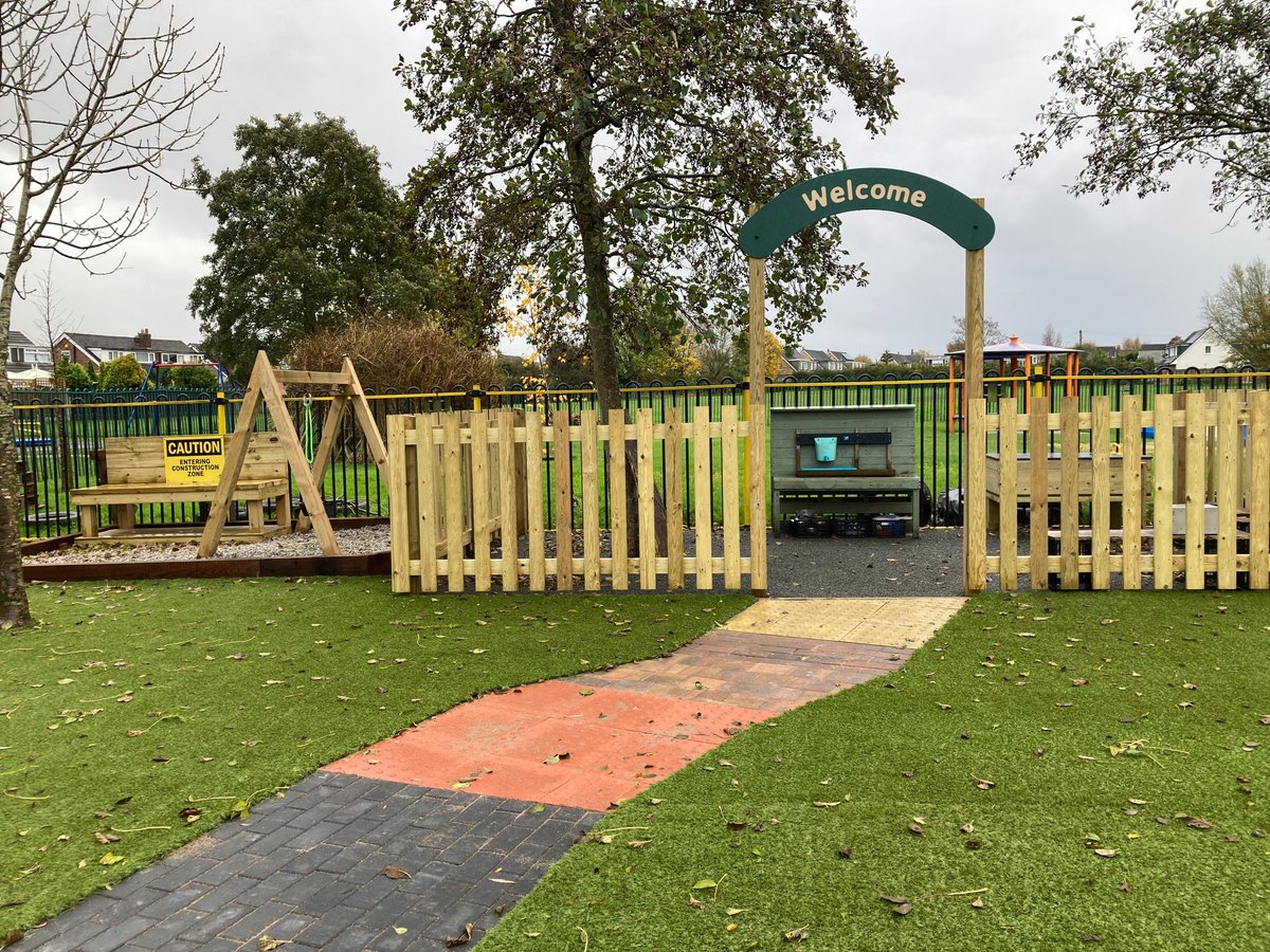 AllSaintsHwB's tweet image. It's amazing and ready!
The extensive refurbishment by @PlaysoundPlay of the EYFS outside space will make a huge difference to children in Nursery and Reception!
