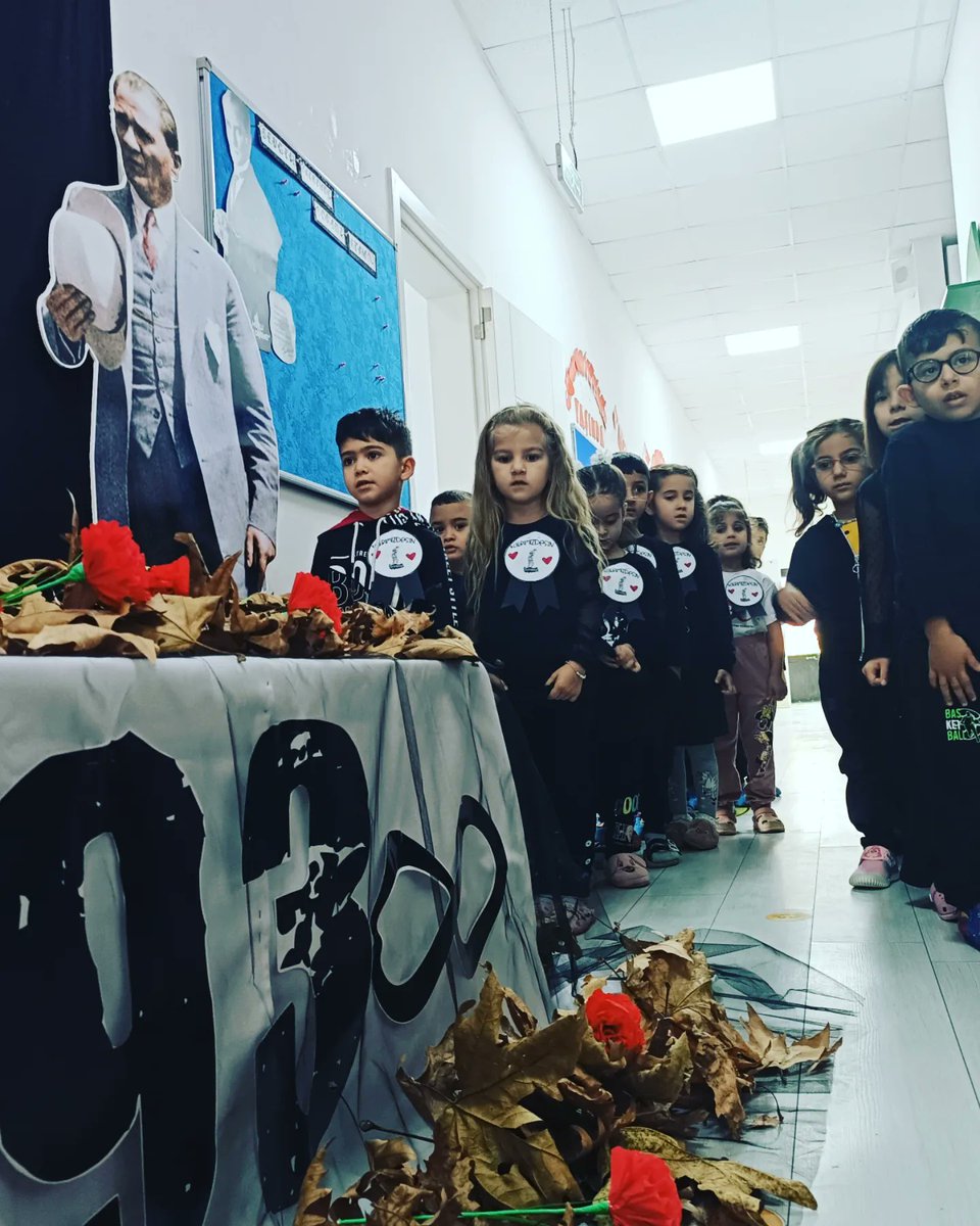 Ulu Önderimiz Gazi Mustafa Kemal Atatürk'ün sonsuzluğa uğurlanışını saygı, minnet ve özlemle andığımız 10 Kasım Atatürk'ü Anma Törenimiz. <a href="/denizlimem/">Denizli İl Millî Eğitim Müdürlüğü</a> <a href="/emre_caliskan/">Emre Çalışkan</a> <a href="/PamukkaleMEM/">Pamukkale İlçe Milli Eğitim Müdürlüğü</a> <a href="/mhtcimen/">mhe</a> <a href="/NailAnaokulu/">NAIL OZKARDES ANAOKULU</a>