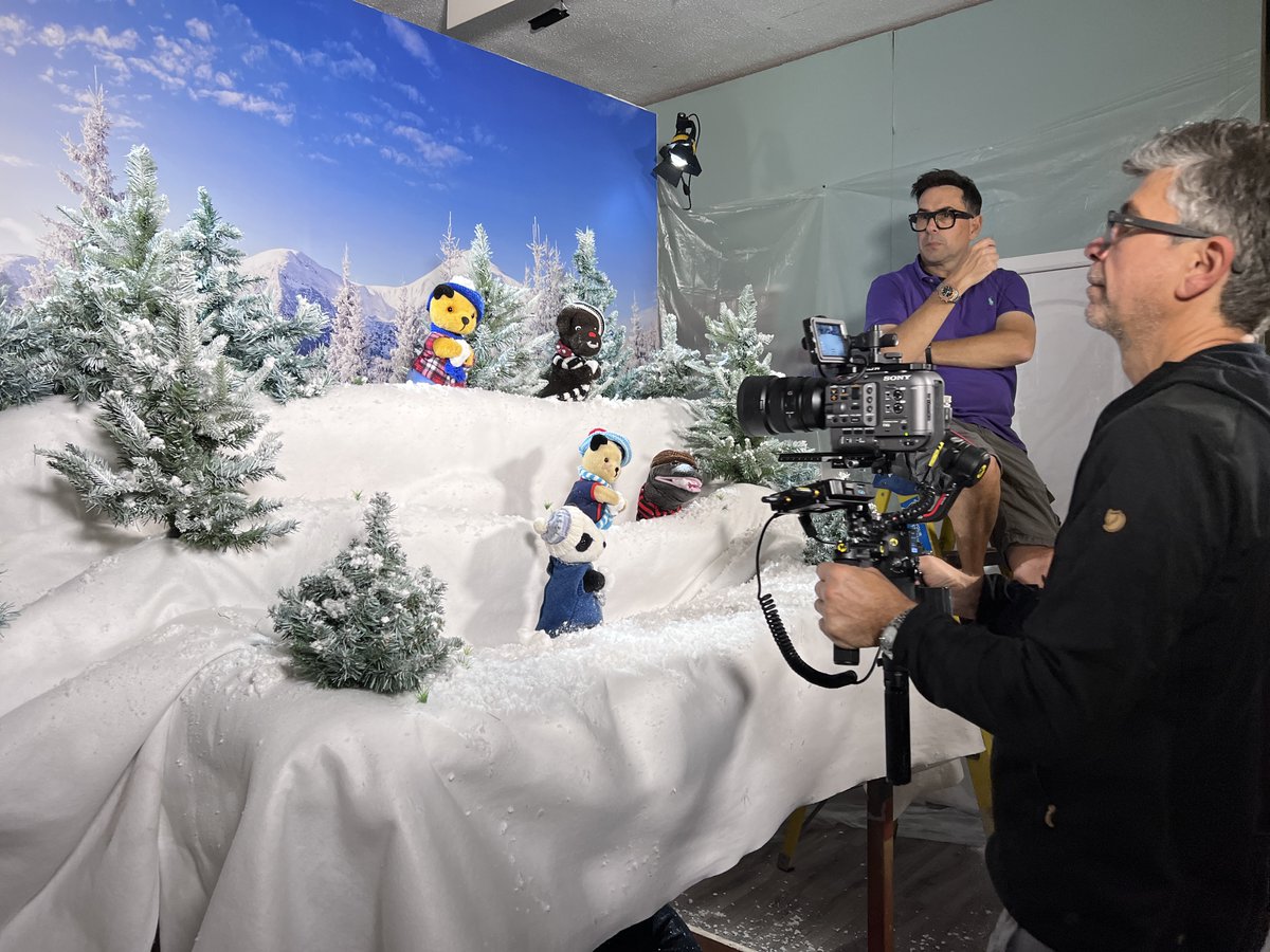 Sootyandco's tweet photo. Are you in the mood for an announcement...? https://t.co/A4DAKTbYSx