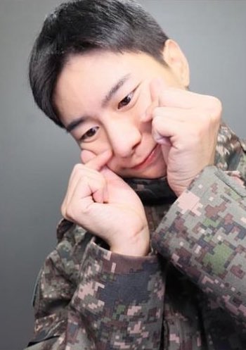 swoo_berry's tweet photo. ... 야 승식아 이래놓고 자러 간다고 ㅠ
고맙다 .. 귀여워서 .. 사랑혀..🥹🫶 https://t.co/8D205KAimP