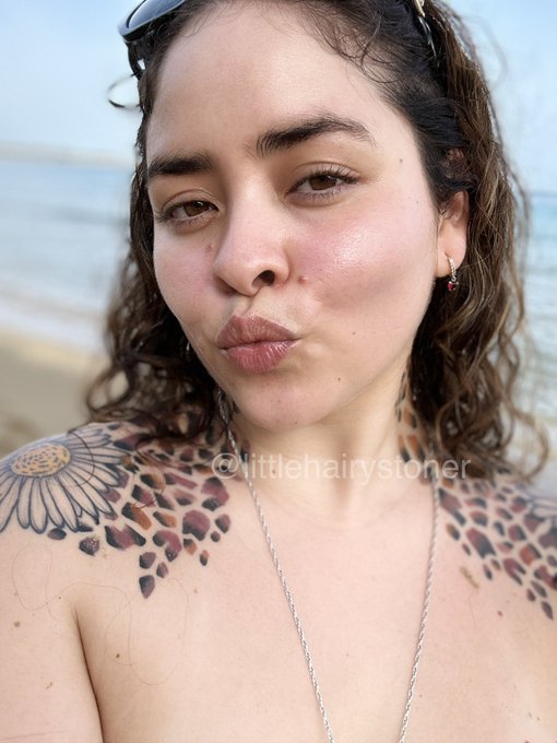 Can u imagine this nature face moanining and getting orgasms? Check the first comment https://t.co/9<a href="/tag/naturalgirls"class="tags"><span>#naturalgirls</span></a><a href="/tag/hairypussy"class="tags"><span>#hairypussy</span></a><a href="/tag/hairyarmpits"class="tags"><span>#hairyarmpits</span></a><a href="/tag/pits"class="tags"><span>#pits</span></a>